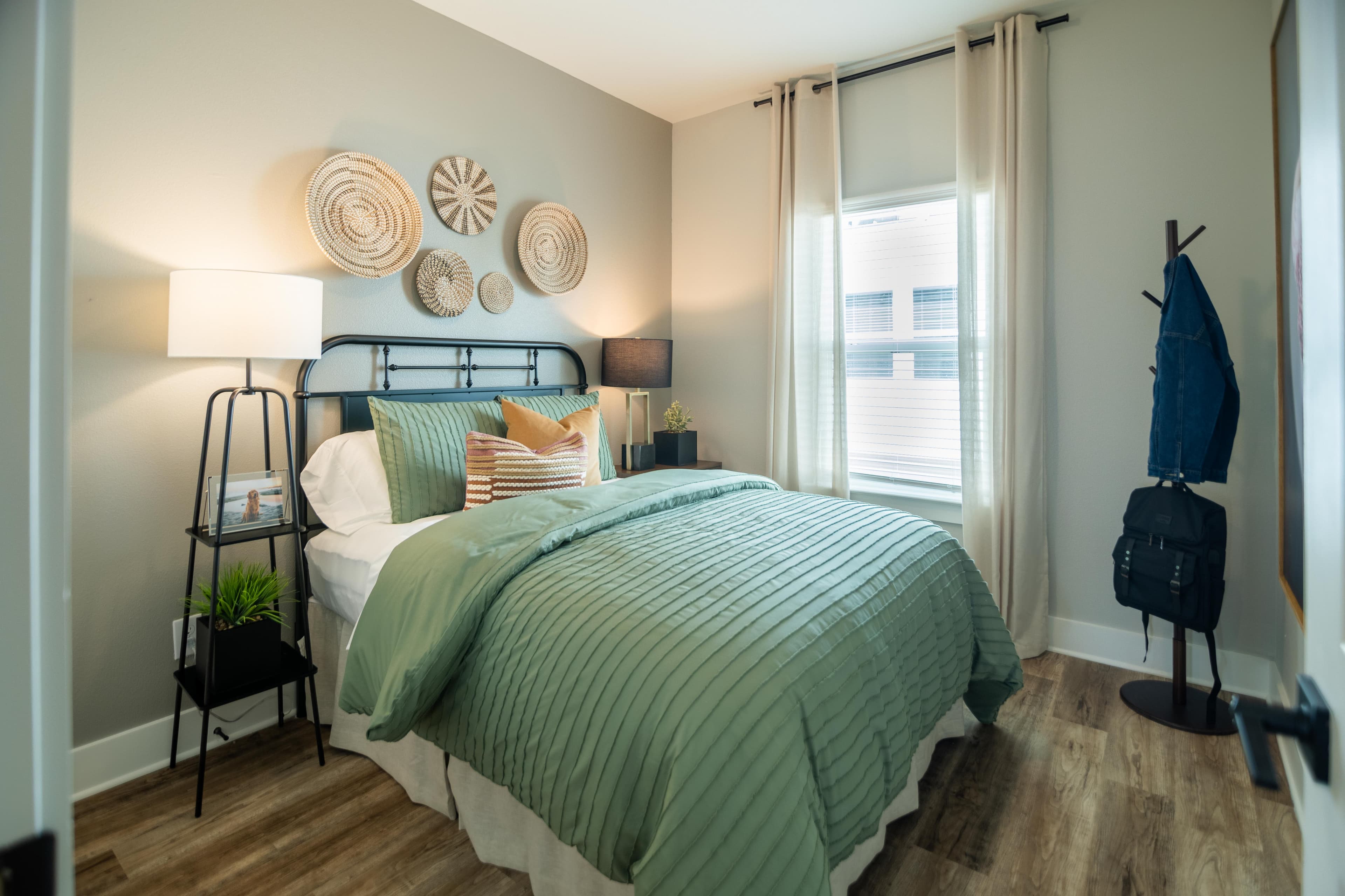 CARMEL VILLAS - Image 1