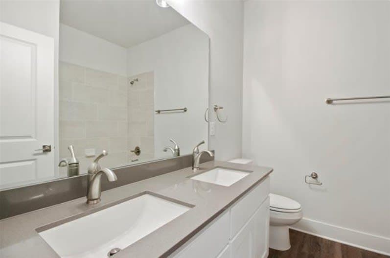 BOARDWALK - Image 11