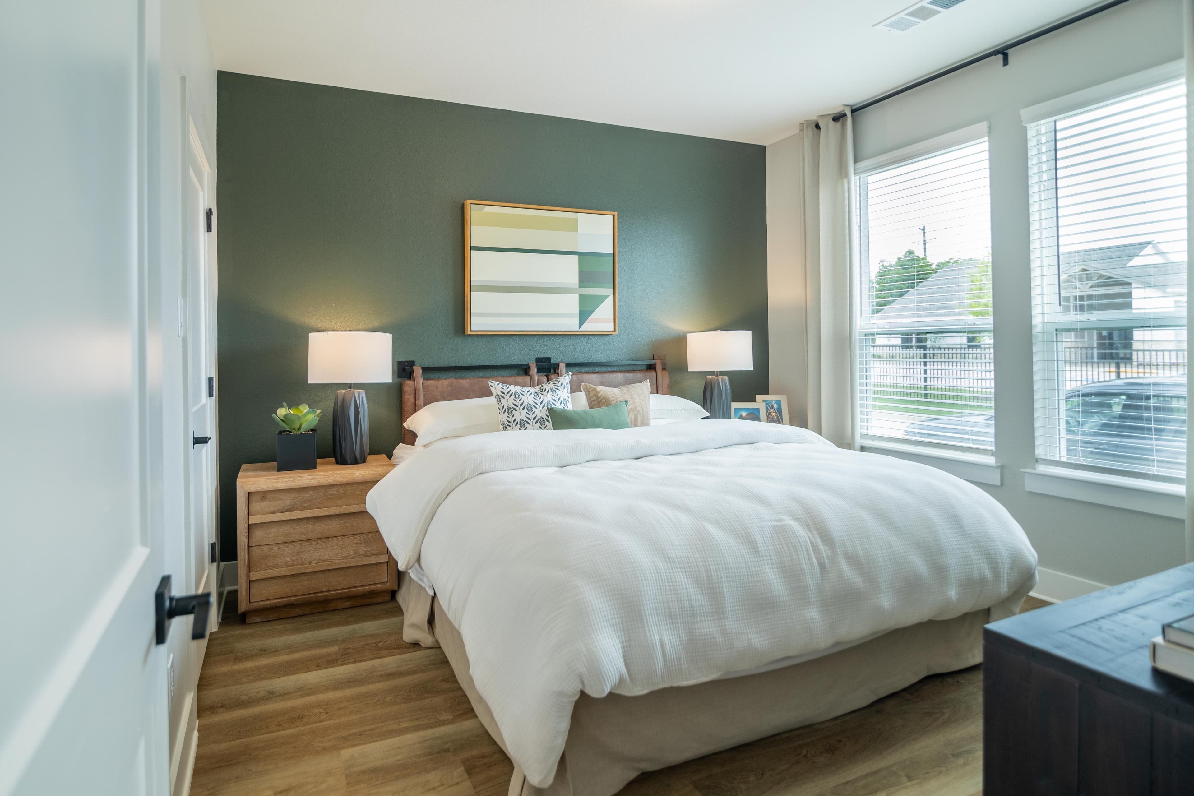 CARMEL VILLAS - Image 3